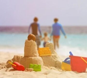 Kako zabaviti djecu na plaži?